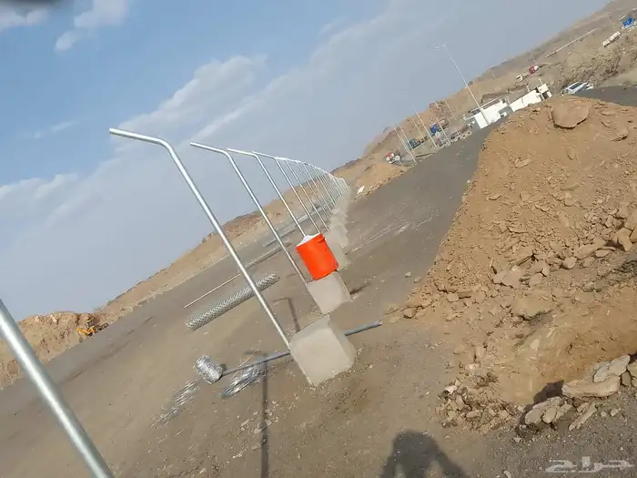 نبدا العمل بعقد موسسه معتمده شبوك سياج الامني 4