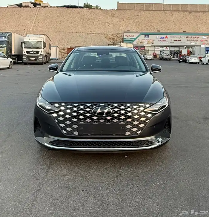 هونداي ازيرا 2020 ( 6 سلندر ) اعلى مواصفات للبيع 1