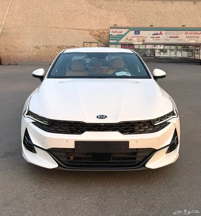 كيا K5 اعلا مواصفات بدون بنورما 2021 بحالة الوكاله للبيع 1