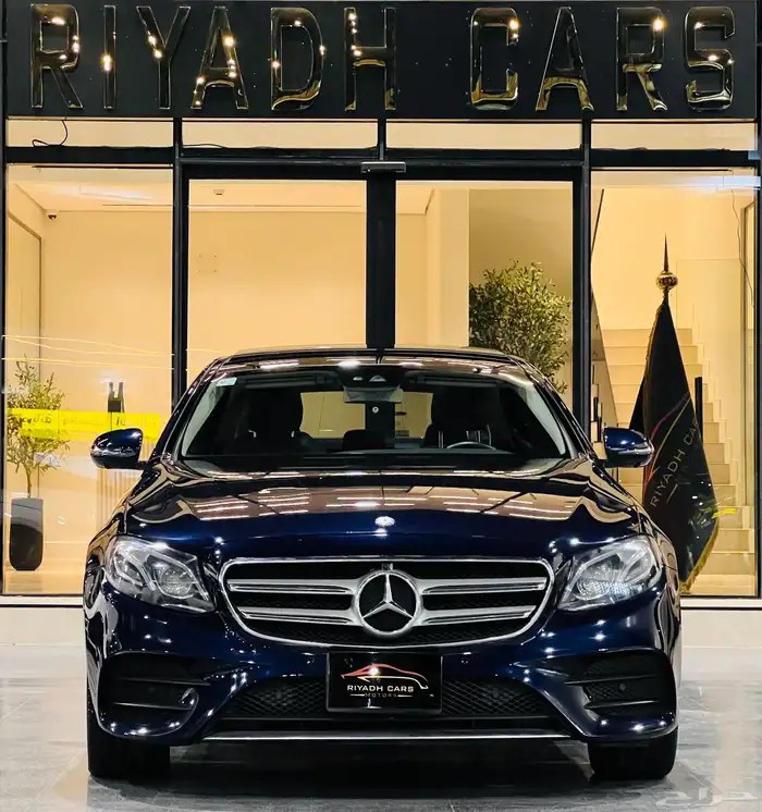 مرسيدس 2018 E300 ( بحاله ممتازه) 0