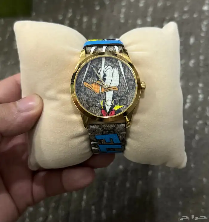 ساعة قوتشي donald duck 0