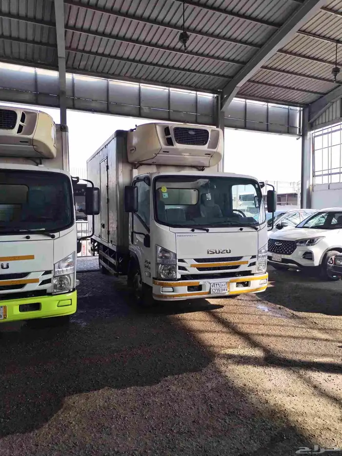 2020 ماشيه 169. والثانيه 220.. 3