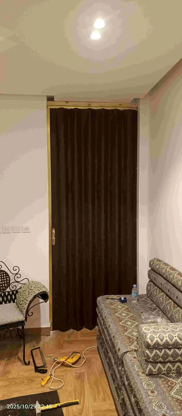 ابواب جلد كرديون توفير مساحه 2