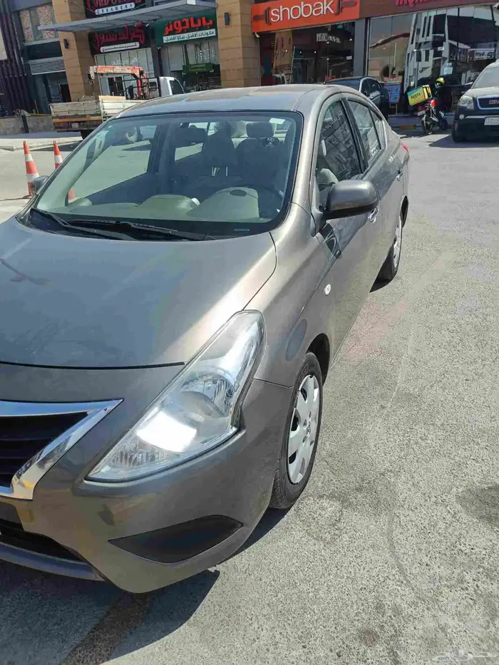 سياره نيسان صني 2022 3