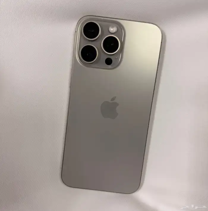 جوال ايفون 15 pro max نظيف جدا 0