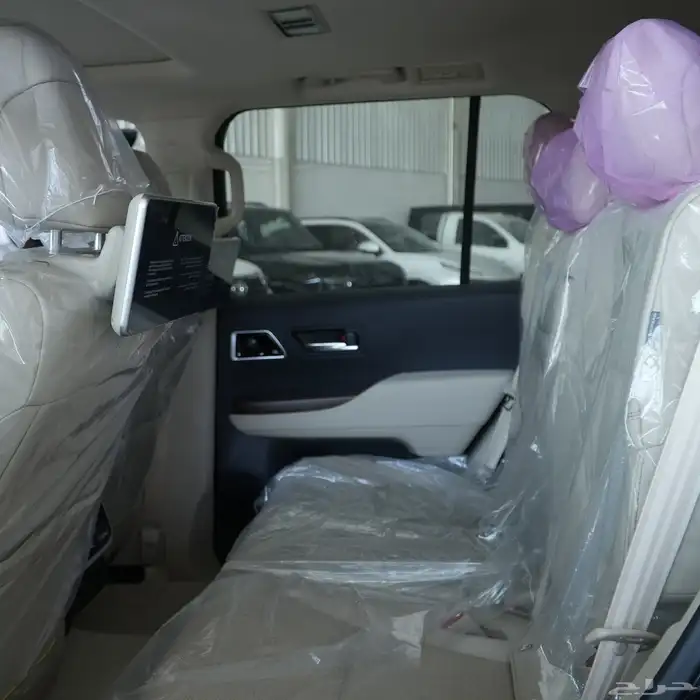 لاندكروزر VX بريمي موديل 2025 8