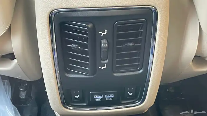 جيب شيروكي لميتد 2021 فل كامل 37