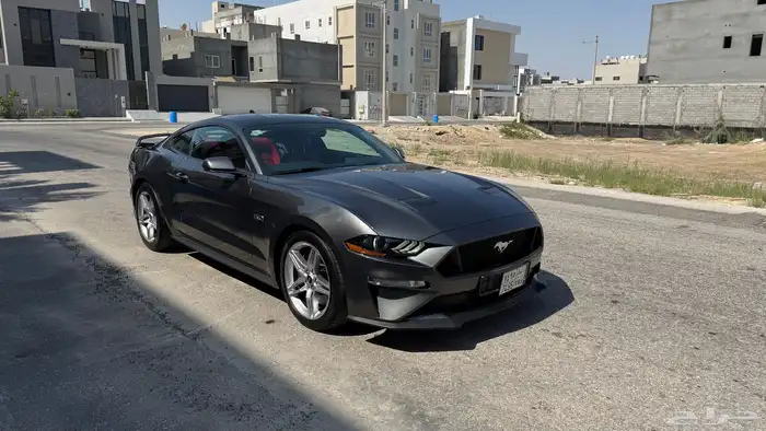 للبيع فورد موستينج بيرفورمانس بكج 2020 بحالة الوكاله 12