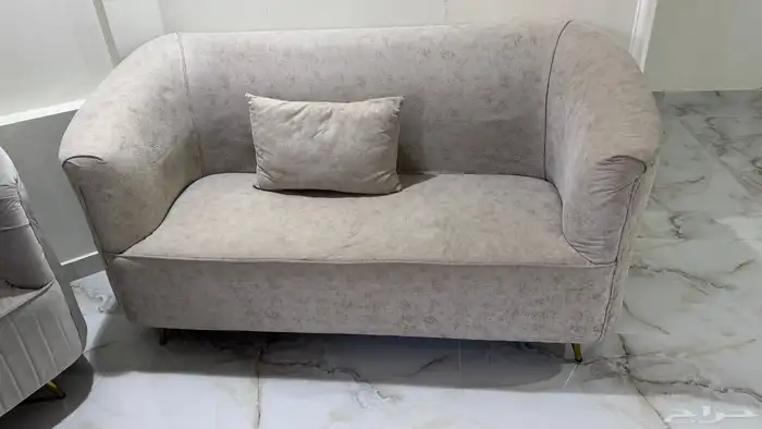 للبيع اثاث. كنب 1