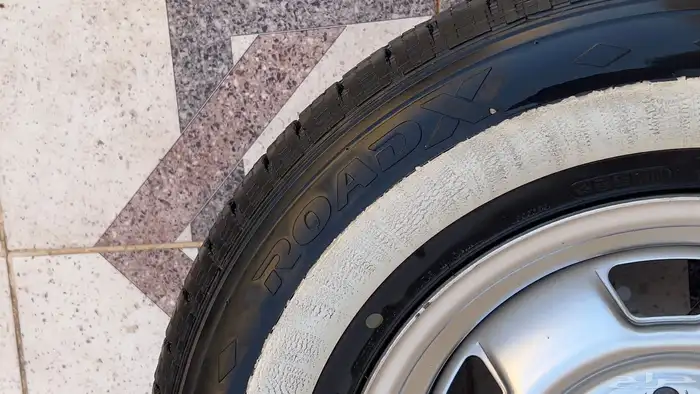 للبيع جنوط دايو مع كفرات نظيفة 5