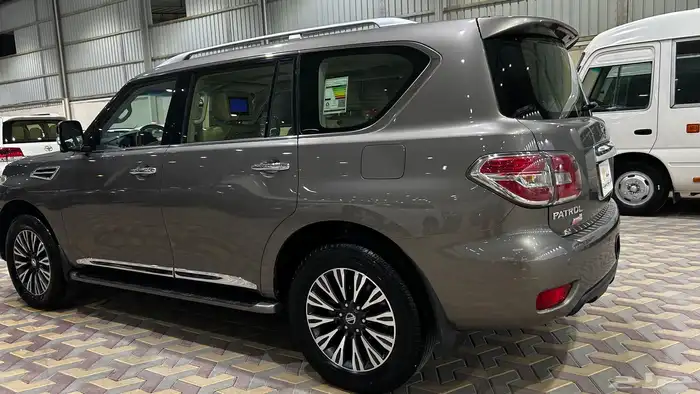 نيسان باترول 7