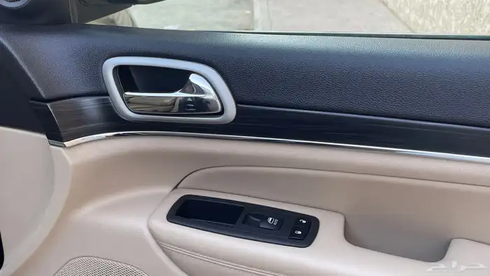 جيب شيروكي لميتد 2021 فل كامل 14