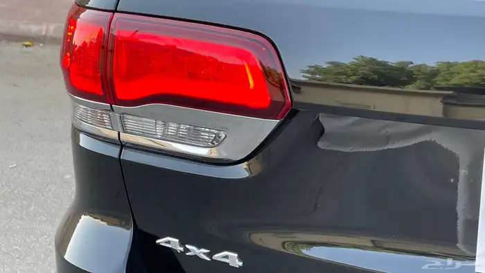 جيب شيروكي لميتد 2021 فل كامل 10