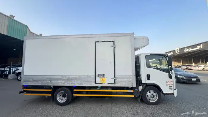 ايسوزو 2024 دينا ثلاجه تبريد تجميد NP 5200 5