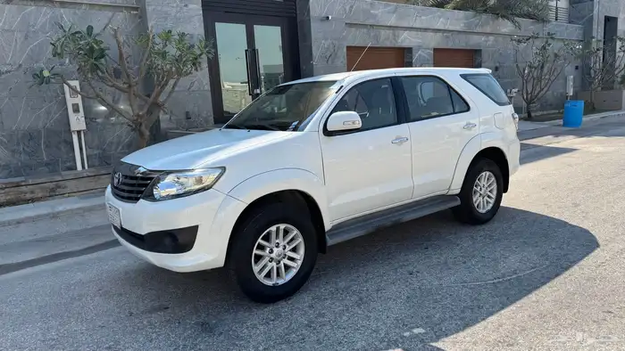 للبيع تويوتا فورتشنر 2014 بحالة الوكاله بدي وكاله 2