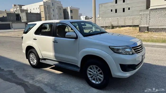 للبيع تويوتا فورتشنر 2014 بحالة الوكاله بدي وكاله 13