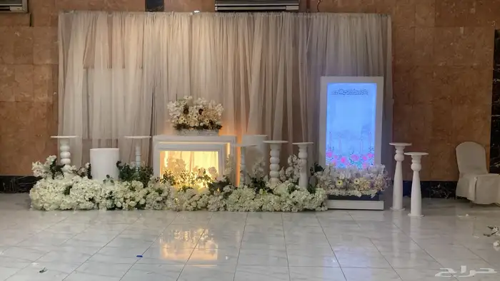 إيجار شاشة استقبال شاملة التصميم والورد 8