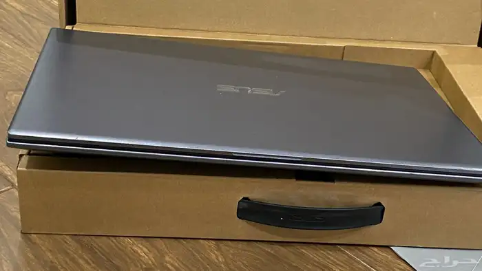لابتوب Asus VivoBook 15 بحالة ممتازة للبيع 12