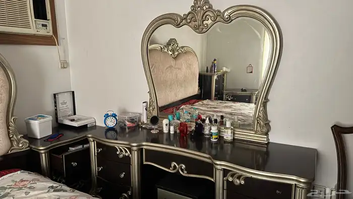 غرفة نوم 5 قطع للبيع من شركة المطلق 1