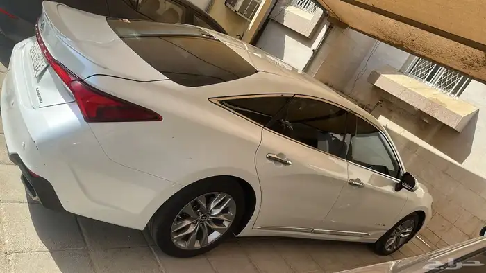 تويوتا أفالون 2022 7