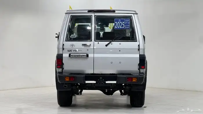 تويوتا ربع V6.2025فل كامل رفرف بريمي بنزين40عام. 5