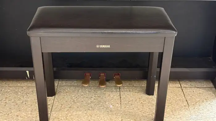 بيانو ياماها للبيع 4