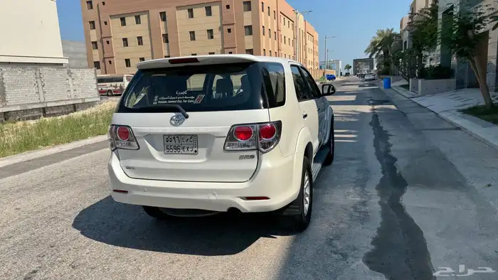 للبيع تويوتا فورتشنر 2014 بحالة الوكاله بدي وكاله 8