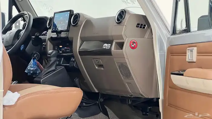 تويوتا ربع V6.2025فل كامل رفرف بريمي بنزين40عام. 9