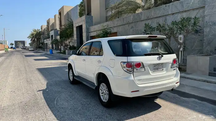 للبيع تويوتا فورتشنر 2014 بحالة الوكاله بدي وكاله 6