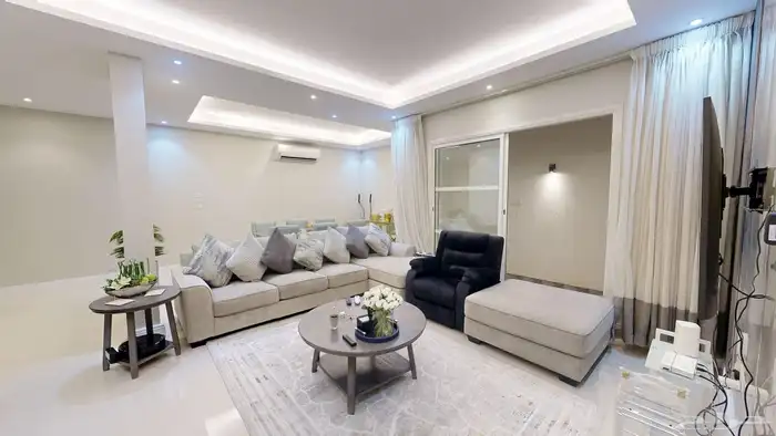 شقة للبيع في الملقا 1