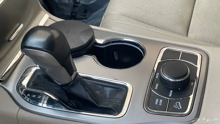 جيب شيروكي لميتد 2021 فل كامل 33