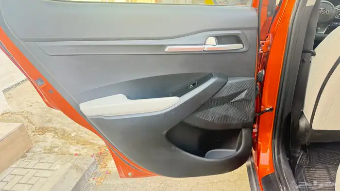 كيا سيلتوس 2021 مخزنة للبيع للتواصل 12