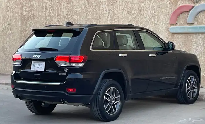 جيب شيروكي لميتد 2021 فل كامل 7