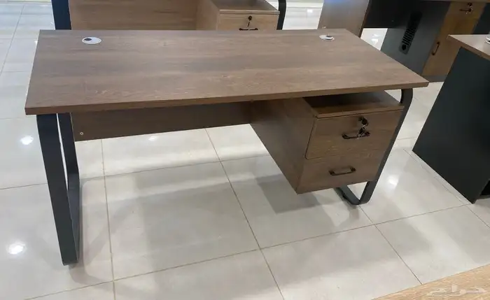 طاولة شاي. كراسي شبك دوار وثابت كرسي جلد دوار وثابت 17