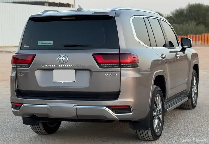 تويوتا فكسار اعلئ فئه 2023 بنزين 2 تيربو 11