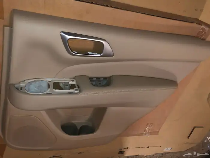 ديكور الباب خلفي باثفندر 2013 أصلي وكالة 2