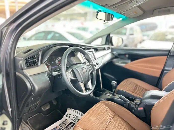 تويوتا انوفا 2018   استاندر 8