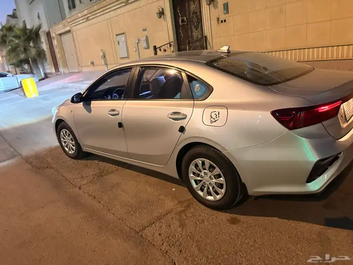 كيا سيراتوا 2020 استاندر 85000الف كيلو 3