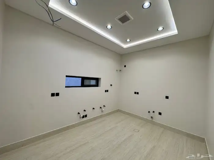 للبيع عمارة نظام شقة فوق شقة في مخطط ولي العهد تشطيب vip 8