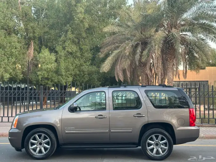 جمس يوكن SLT موديل 2013 سعودي فل كامل بدون دبل 12