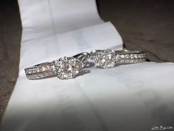 حلق ذهب ابيض  مرصع الماس 0