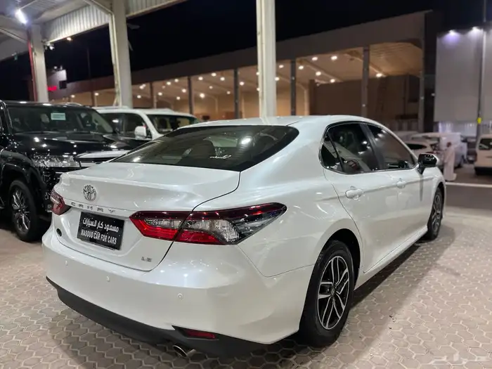 تويوتا كامري 2023 LEسعوديه 18