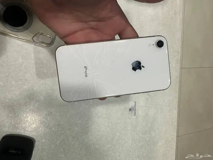 ايفون اكس آر 1