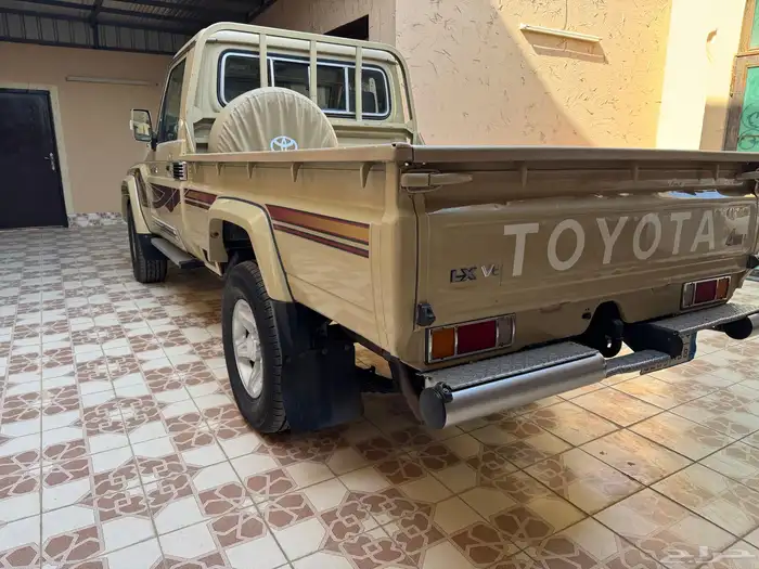 للبيع شاص تويوتا 2016 3