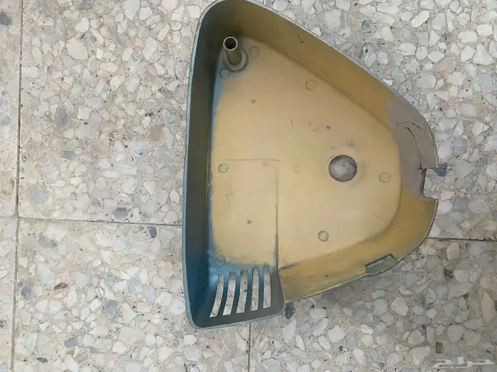 اصطب اصلي كامل غظى جنب صاروخ A100 14