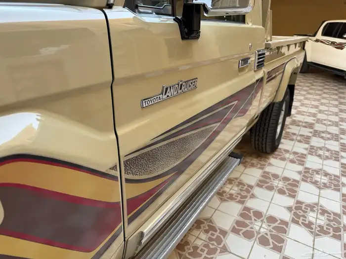 للبيع شاص تويوتا 2016 5