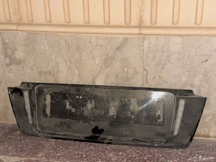 قاعدة لوحة لكزس بلاك اديشن وكالة 0