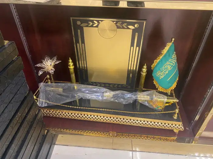 دروع تذكاريا وهدايا مدرسية 9