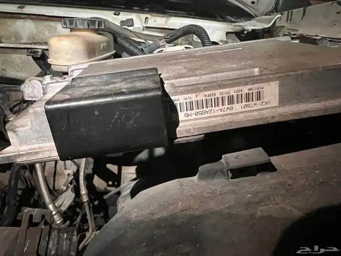 يوجد فورد مركيز 2008 0