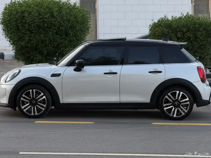 ميني كوبر S 2023 على الضمان 9
